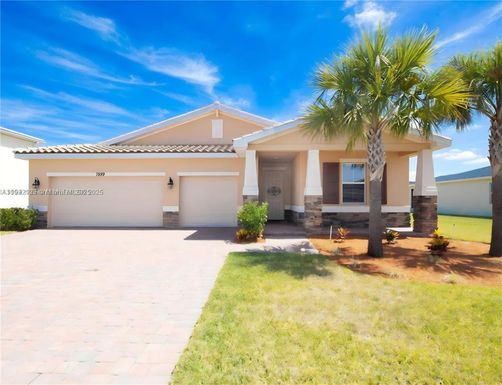 7599 NW Deysbrook Lane, Port St. Lucie FL 34987
