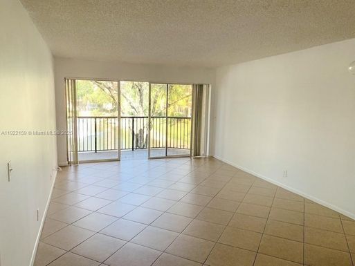 8851 Wiles Rd # 204, Coral Springs FL 33067