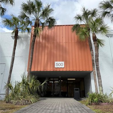 500 NW 165th St Rd # 108, Miami FL 33169