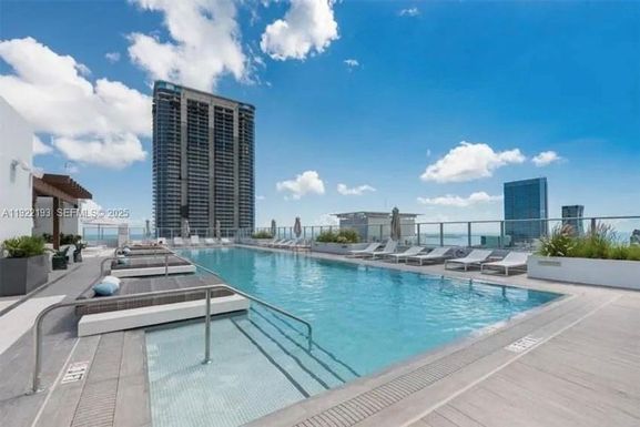 1010 SW 2nd Ave # 1810, Miami FL 33130