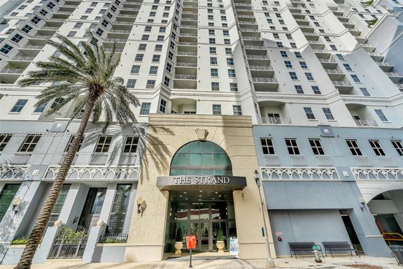 255 Evernia St # 1421, West Palm Beach FL 33401