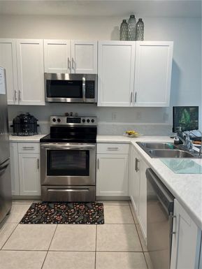 1200 SE 26th Ter, Homestead FL 33035