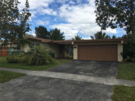 3705 SW 68th Ave, Miramar FL 33023