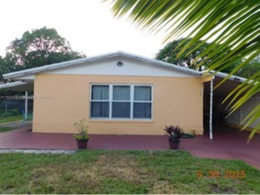 1865 NW 6th Ave # 1, Pompano Beach FL 33060