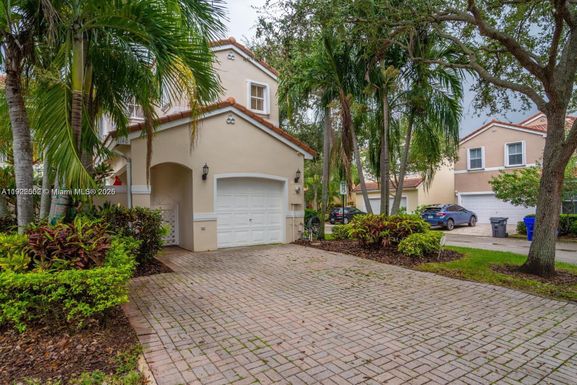1140 Chestnut Ln # 1140, Hollywood FL 33019
