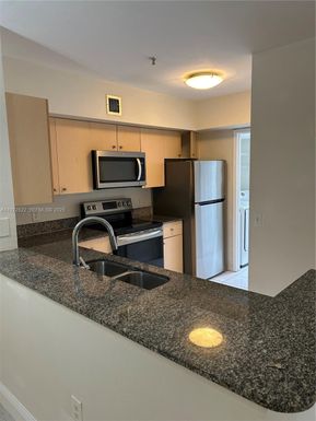 2494 CENTERGATE DR # 302, Miramar FL 33025