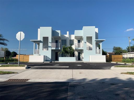 805 E 28th St # 805, Hialeah FL 33013