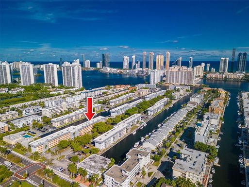 3551 NE 169th St # 212, North Miami Beach FL 33160