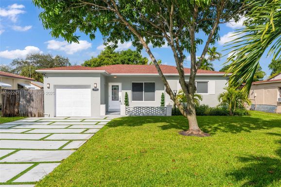 1979 NE 176th St, North Miami Beach FL 33162