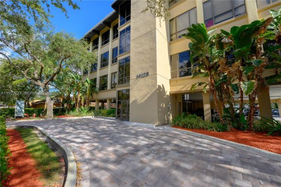 14125 NW 80th Ave # 204, Miami Lakes FL 33016