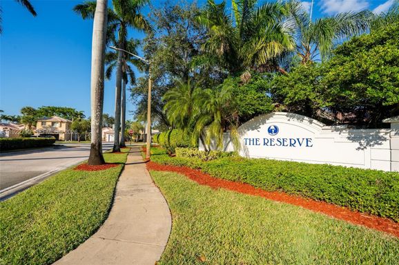 17082 NW 11th St, Pembroke Pines FL 33028