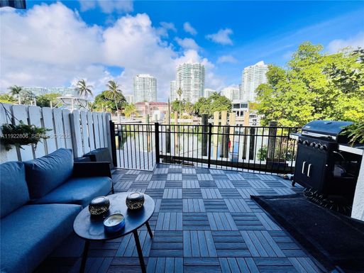 253 Poinciana Dr # 603, Sunny Isles Beach FL 33160