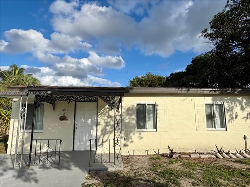 16521 NW 18th Ct, Miami Gardens FL 33054