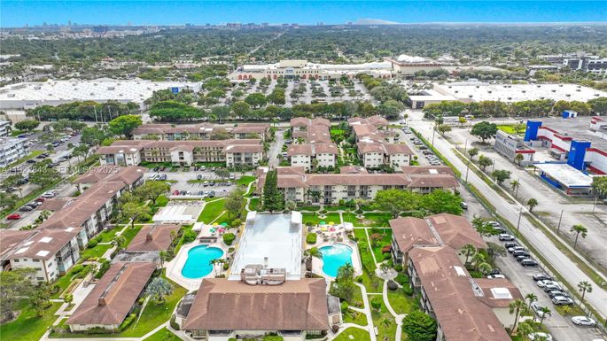 16750 NE 14th Ave # 308, Miami FL 33162