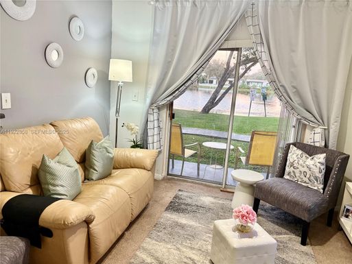 1791 NW 96th Ter # 4N, Pembroke Pines FL 33024