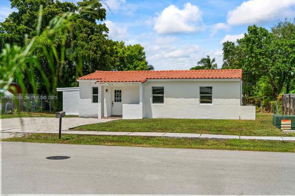 1631 NW 12th Ct, Fort Lauderdale FL 33311