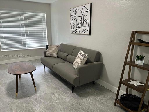 3771 SW 1st St # 1, Fort Lauderdale FL 33312