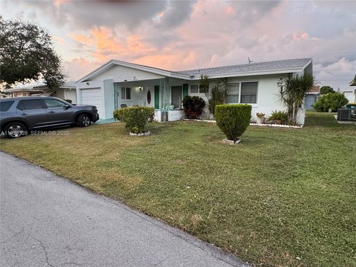 4607 NW 45th Ct, Tamarac FL 33319