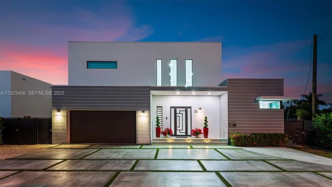 81 S Royal Poinciana Blvd, Miami Springs FL 33166