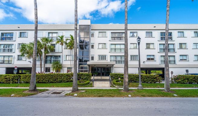 255 Galen Dr # 2E, Key Biscayne FL 33149