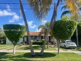 3577 SW 17th St, Miami FL 33145