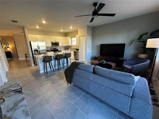 2288 SE 30th St # 1, Homestead FL 33035