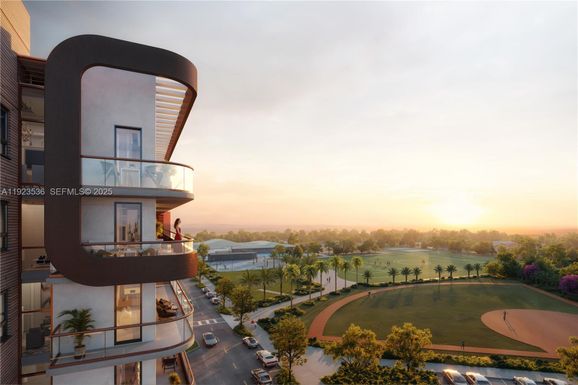 218 SE 7th St # 713, Hallandale Beach FL 33009