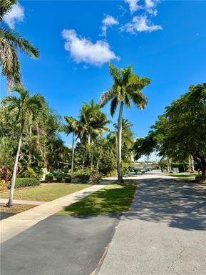 9745 SW 161st St # 1, Miami FL 33157