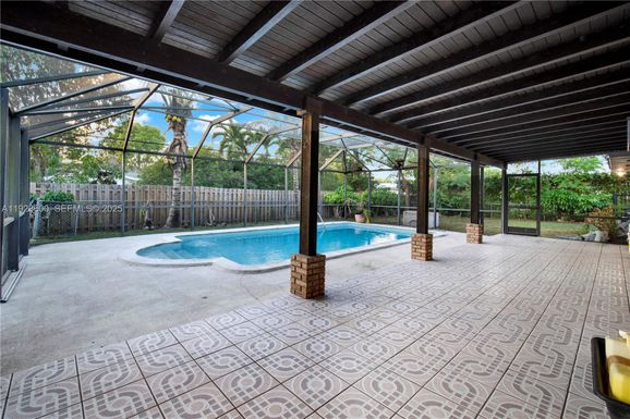 13240 SW 98th Pl, Miami FL 33176
