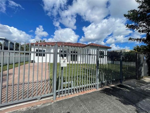 1233 SW 17th Ter, Miami FL 33145