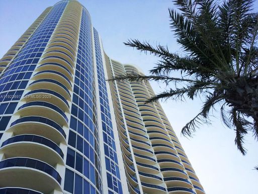 17201 Collins Ave # 1009, Sunny Isles Beach FL 33160