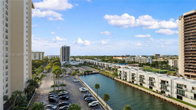 11111 Biscayne Blvd # 9H, Miami FL 33181