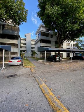 8275 SW 152nd Ave # 212, Miami FL 33193