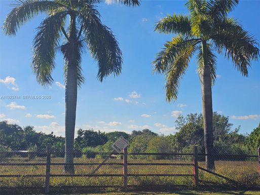 6255 SW 123rd Ave, Miami FL 33183