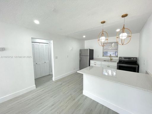 2418 Polk St # 103, Hollywood FL 33020