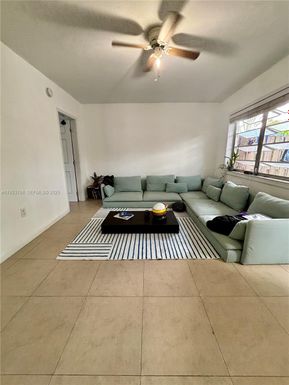 325 Fernwood Rd # 5, Key Biscayne FL 33149