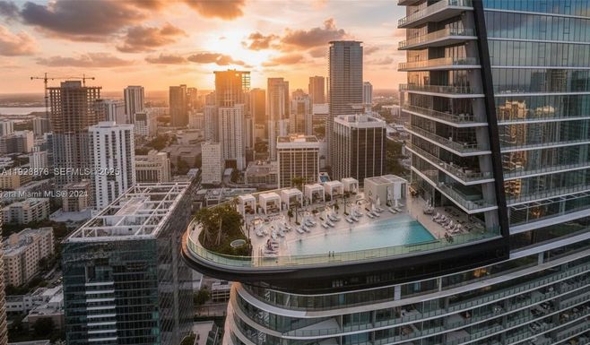 300 Biscayne Blvd Way # 4201, Miami FL 33131