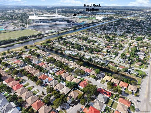 20562 NW 18th Ave, Miami Gardens FL 33056