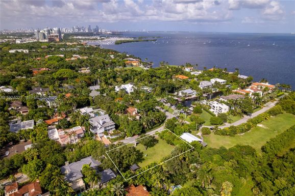 3400 S Moorings Way, Coconut Grove FL 33133