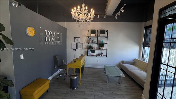 2614 SW 8th St, Miami FL 33135