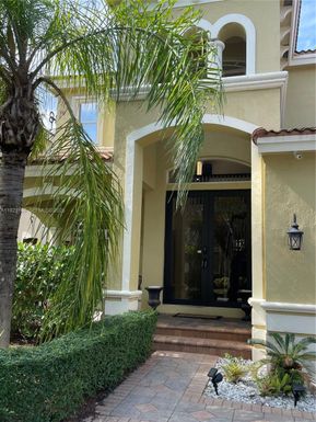 20774 SW 90th Pl, Cutler Bay FL 33189