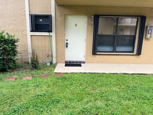 6735 W 26th Dr # 5, Hialeah FL 33016