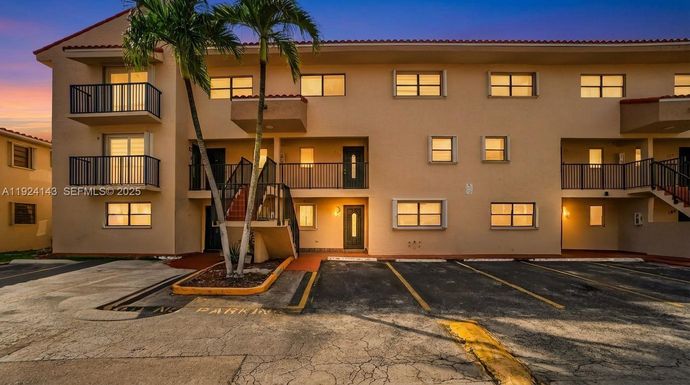 5530 W 26th Ct # 102, Hialeah FL 33016