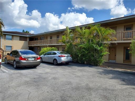 8704 NW 35th St # 104, Coral Springs FL 33065