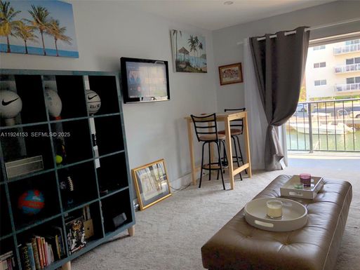 3642 NE 171st St # 203, North Miami Beach FL 33160