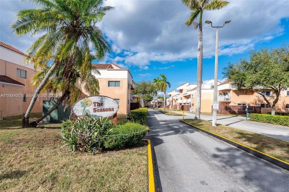 14915 SW 80th St # 112, Miami FL 33193