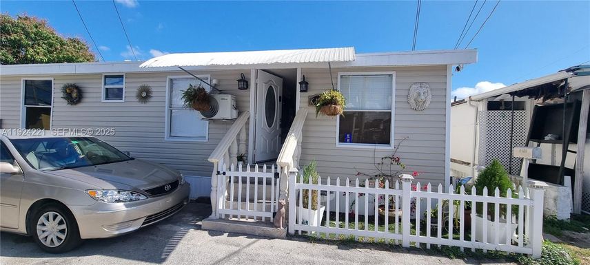 3170 SW 8th St LOT K 1007, Miami FL 33135