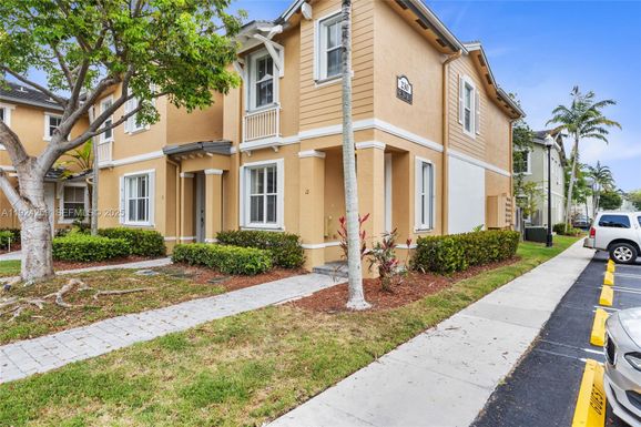 230 SE 29th Ave # 12, Homestead FL 33033