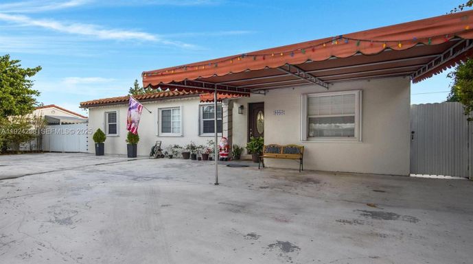 9980 SW 37th Ter, Miami FL 33165