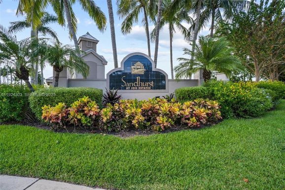 6569 Jog Estates Ln, Boynton Beach FL 33437